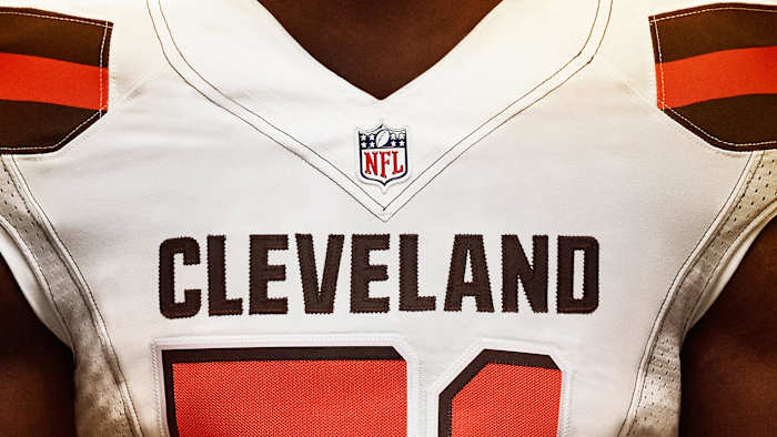 Nike_Cleveland_Detail16x9_Front_Away_B_original.jpg